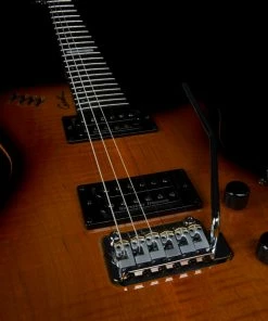 Electric Guitars Godin 024124 LGXT - Synth Access - 3 Voice Cognac Burst Flame AA Electric Guitar