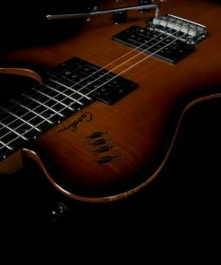 Electric Guitars Godin 024124 LGXT - Synth Access - 3 Voice Cognac Burst Flame AA Electric Guitar