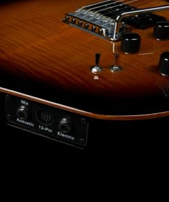 Electric Guitars Godin 024124 LGXT - Synth Access - 3 Voice Cognac Burst Flame AA Electric Guitar