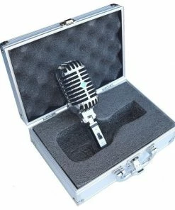 GROOVE FACTORY DYNAMIC MICROPHONE WITH HARDCASE