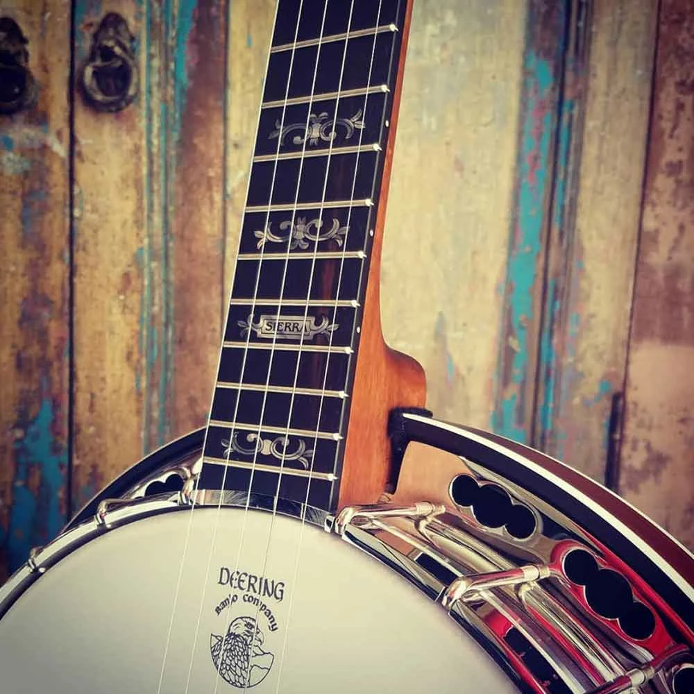 New 😀 Deering USA Folk Instruments DEERING SIERRA™ 5-STRING BANJO MAPLE With Hardshell Case ❤️ 8 Deering USA Folk Instruments DEERING SIERRA™ 5-STRING BANJO MAPLE With Hardshell Case