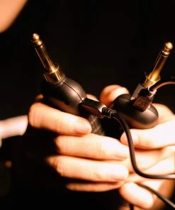 Wireless System's JOYO JW-02 Digital Wireless Transmitter And Receiver